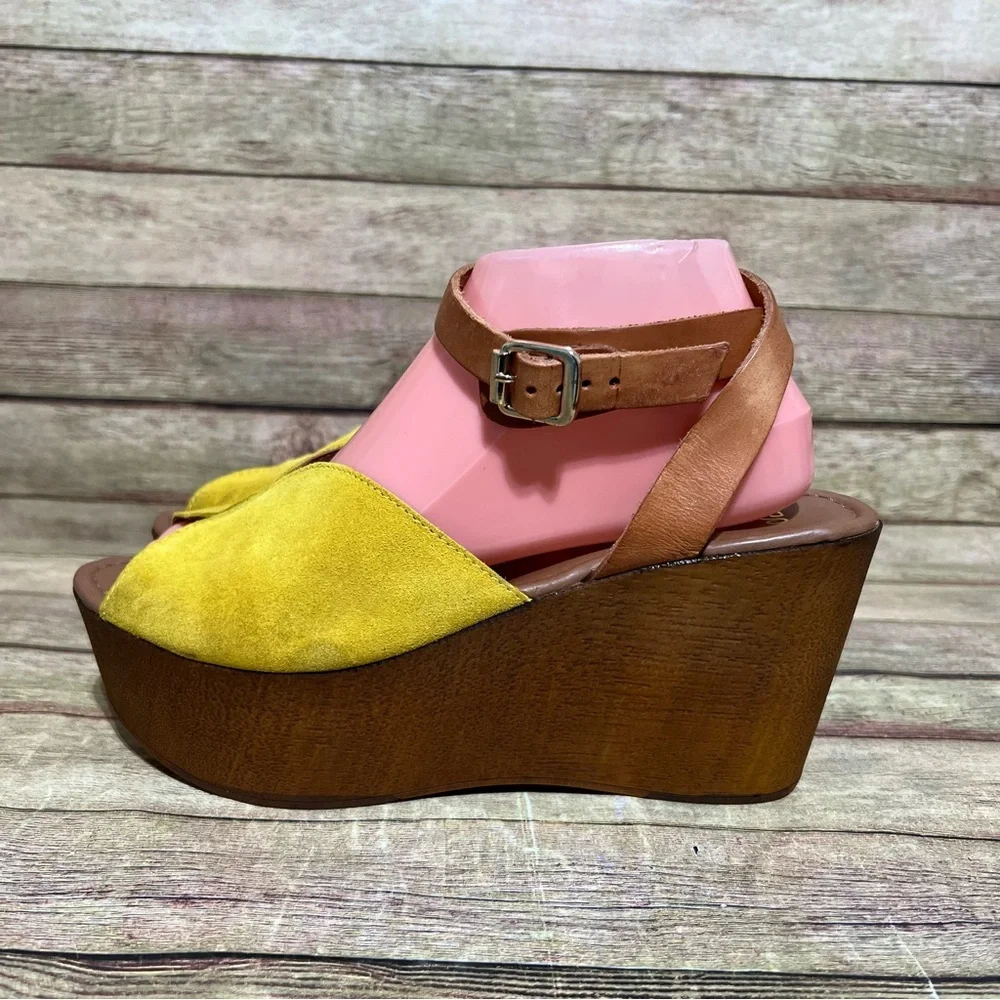 Seychelles Yellow Suede Revolve Laugh More Platform Sandals
